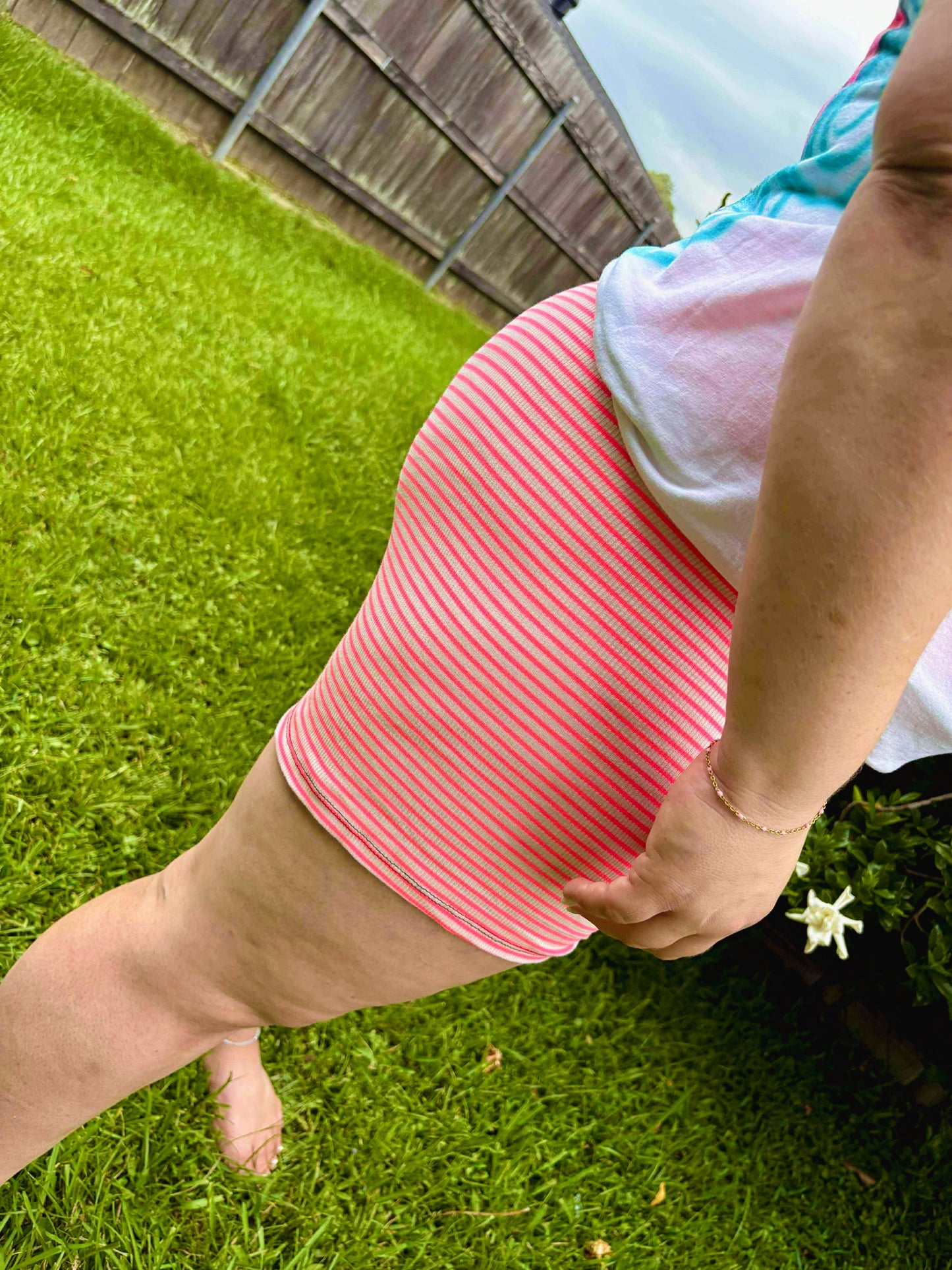 Neon pink striped mama bikers