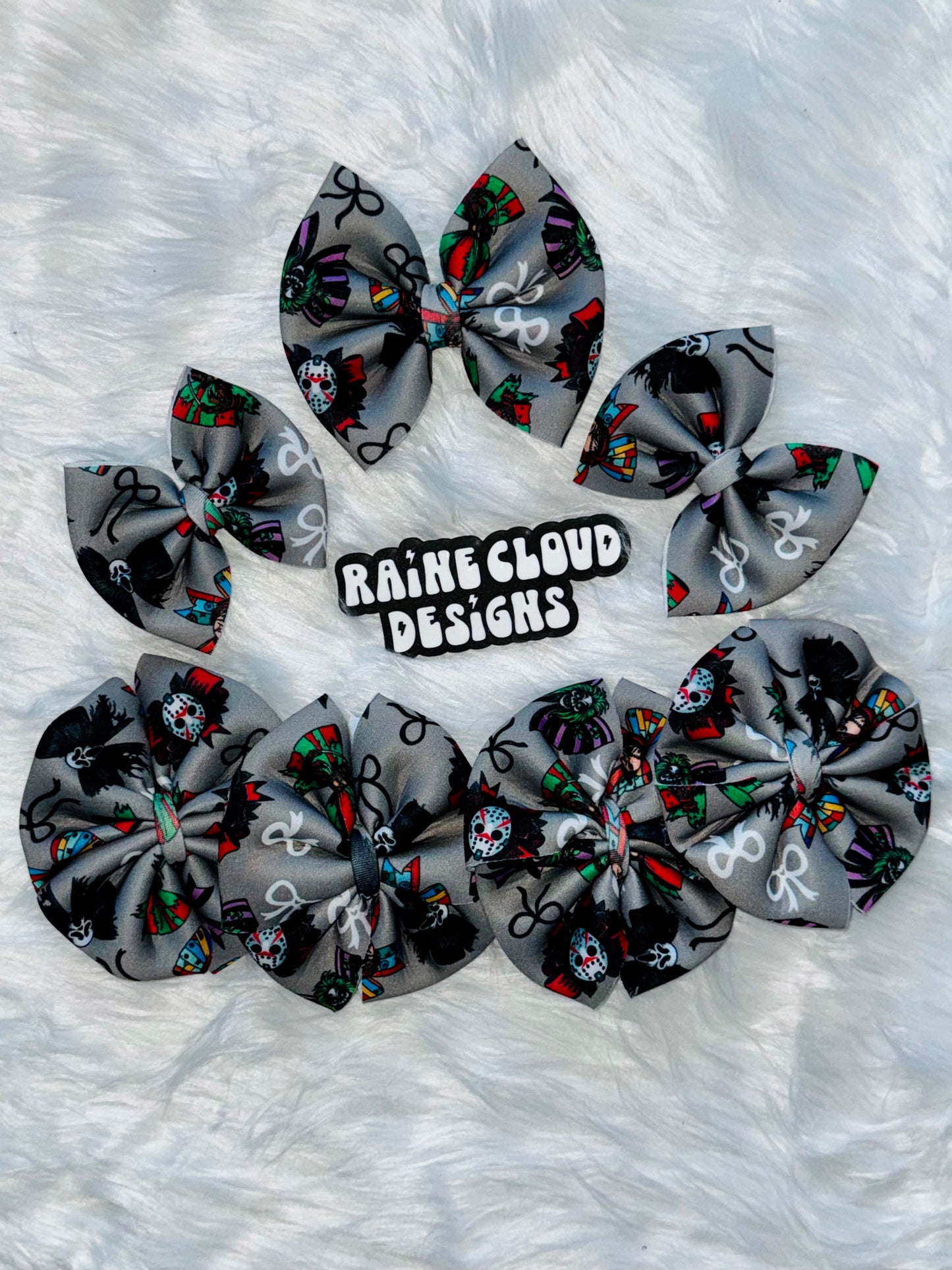 Spooky cute bows🩶