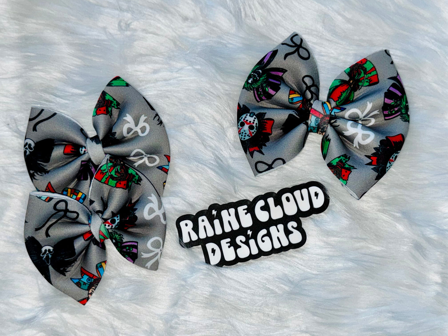 Spooky cute bows🩶